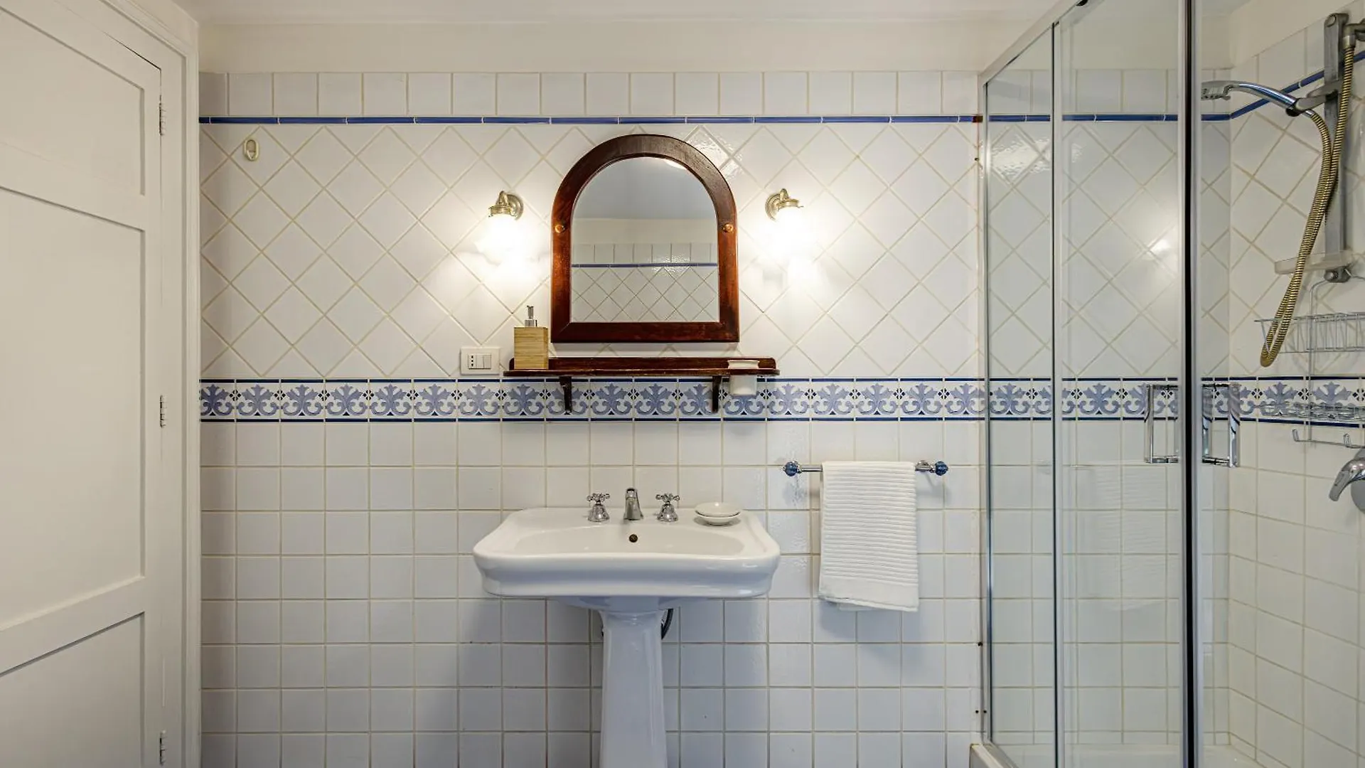 Casa Giovanna Syracuse 0*,